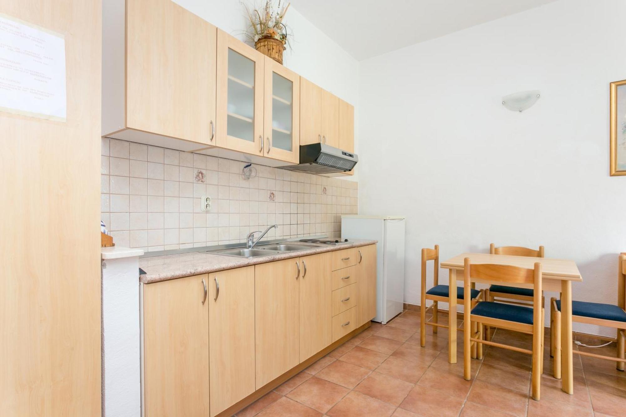 Apartments By The Sea Baska Voda, Makarska - 300 Habitación foto