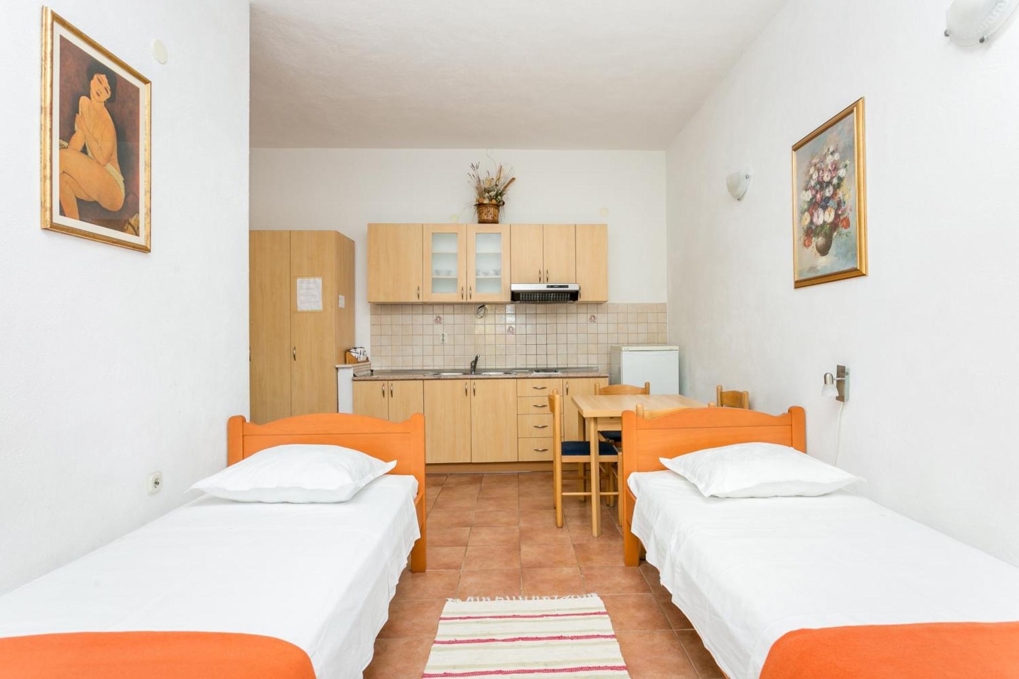 Apartments By The Sea Baska Voda, Makarska - 300 Habitación foto