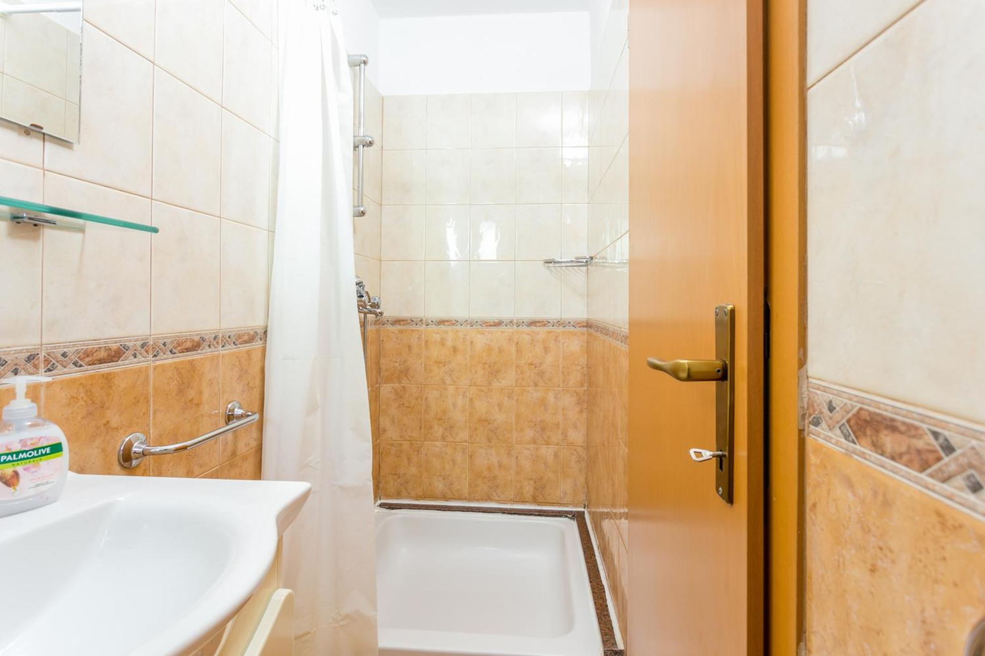 Apartments By The Sea Baska Voda, Makarska - 300 Habitación foto